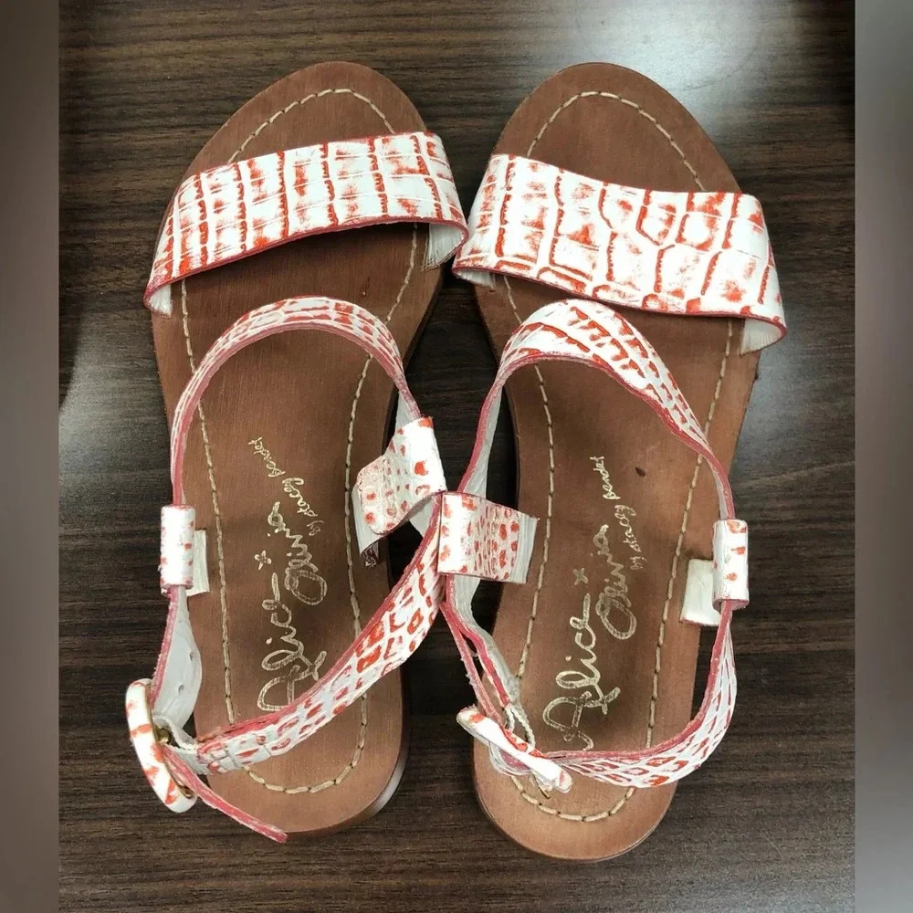 Alice + Olivia Sandals - Picture 5 of 9